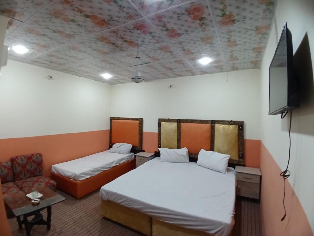 New Pak Royal Hotel Lahore Exterior foto